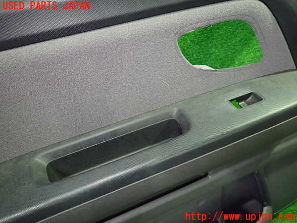 1UPJ-9238881264]ステップワゴン(RG1)左前ドア内張り 中古_2