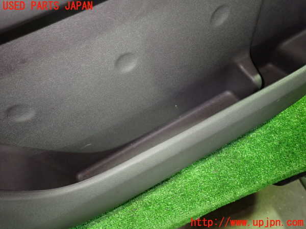 1UPJ-9238881264]ステップワゴン(RG1)左前ドア内張り 中古_3