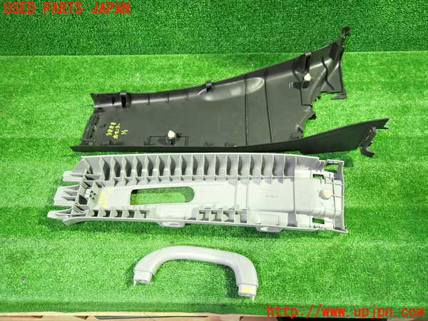 1UPJ-9238887665]ステップワゴン(RG1)右センターピラートリム 中古_2