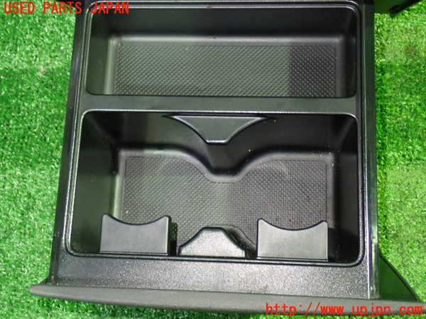 1UPJ-9238887810]ステップワゴン(RG1)ドリンクホルダー 中古_2
