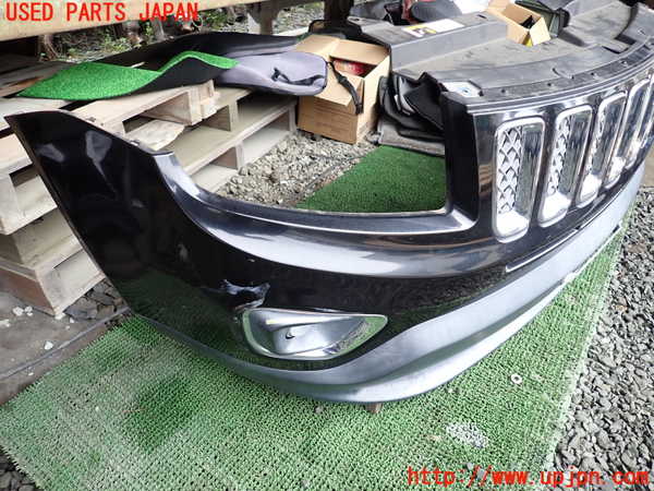 1UPJ-9238891010]ジープ・コンパス(MK4924)フロントバンパー 中古_2