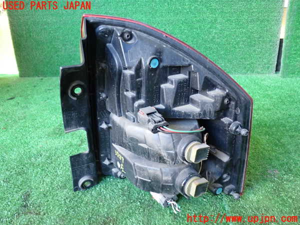 1UPJ-9238891536]ジープ・コンパス(MK4924)左テールランプ 中古_2