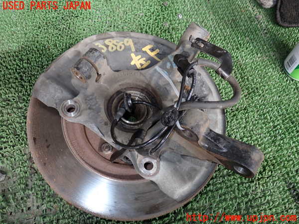 1UPJ-9238894295]ジープ・コンパス(MK4924)左フロントナックルハブ 中古_2