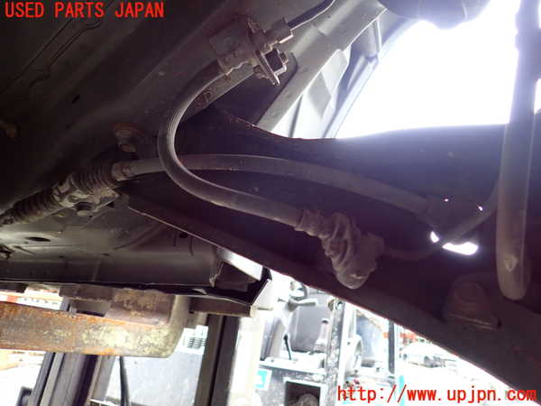 1UPJ-9238894300]ジープ・コンパス(MK4924)右リアナックルハブ 中古_2