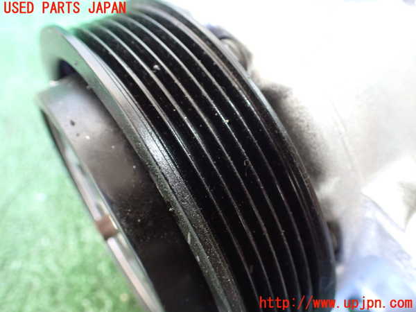 1UPJ-9238896025]ジープ・コンパス(MK4924)エアコンコンプレッサー 中古_3