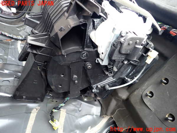 1UPJ-9238896081]ジープ・コンパス(MK4924)エバポレーター1 中古_3