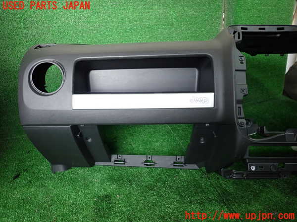 1UPJ-9238897505]ジープ・コンパス(MK4924)ダッシュボード 中古_2