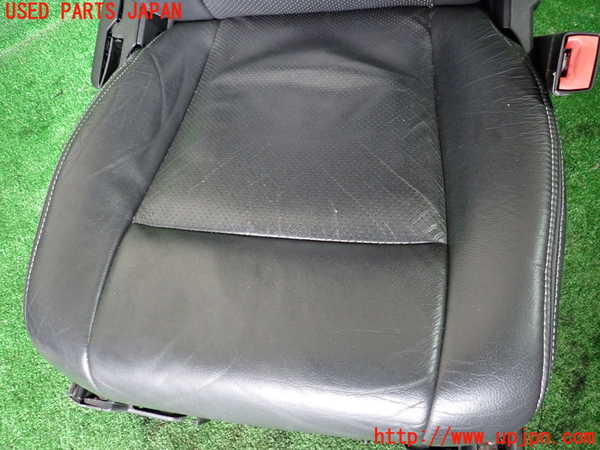 1UPJ-9238897035]ジープ・コンパス(MK4924)運転席シート 中古_3