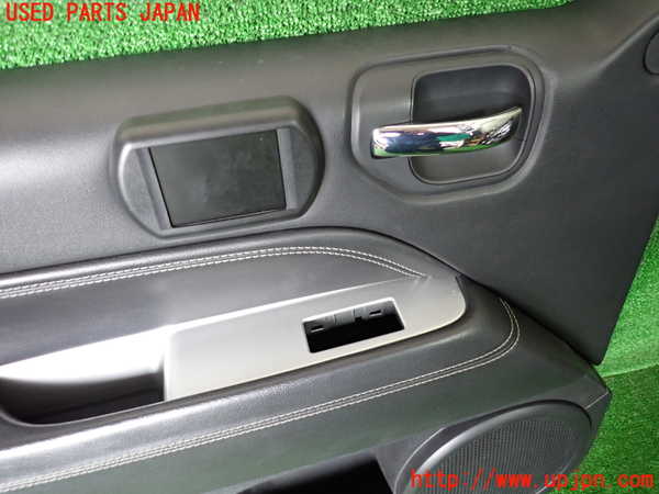 1UPJ-9238891264]ジープ・コンパス(MK4924)左前ドア内張り 中古_2