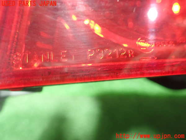 1UPJ-9238901530]アコード ユーロR(CL7)右テールランプ 中古_4