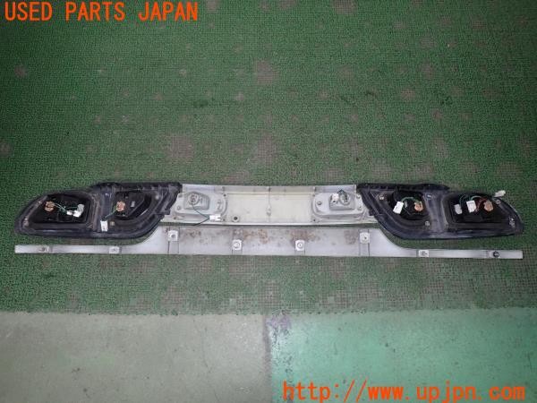 3UPJ=9238910547]180SX タイプX(RPS13)中期 後期型 純正 テールランプ ガーニッシュセット 換装 中古_2