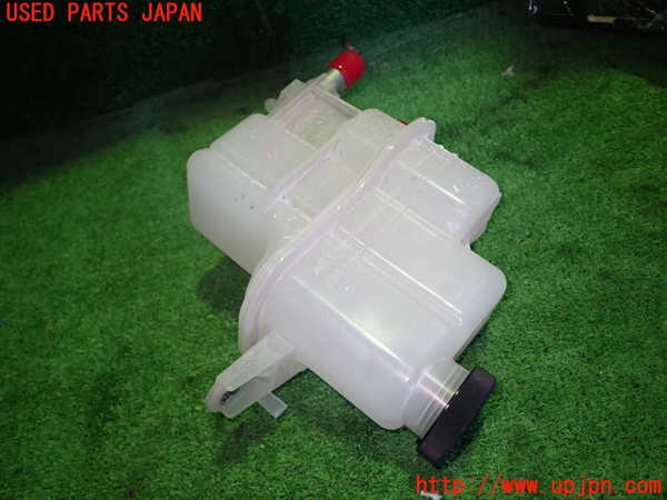 1UPJ-9238922410]レクサス・ES300h(AXZH11)ラジエータータンク 中古_2