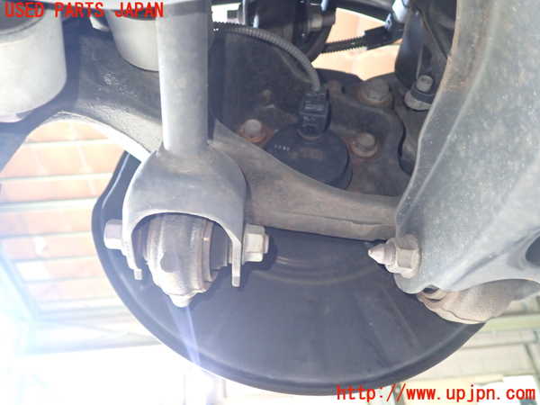 1UPJ-9238924300]レクサス・ES300h(AXZH11)右リアナックルハブ 中古_2