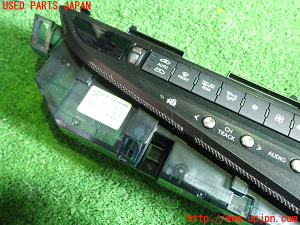 1UPJ-9238926066]レクサス・ES300h(AXZH11)エアコンスイッチ1 中古_3