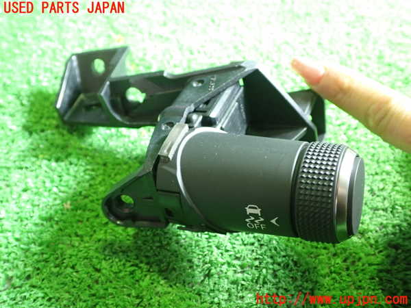 1UPJ-9238926313]レクサス・ES300h(AXZH11)スイッチ8(走行モード 横滑り防止OFF等) 中古_3