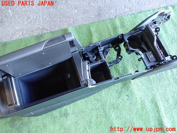 1UPJ-9238927540]レクサス・ES300h(AXZH11)センターコンソール 中古_3