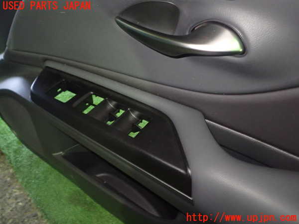 1UPJ-9238921234]レクサス・ES300h(AXZH11)右前ドア内張り 中古_4