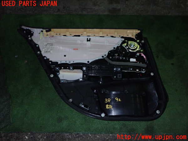 1UPJ-9238921294]レクサス・ES300h(AXZH11)右後ドア内張り 中古_5