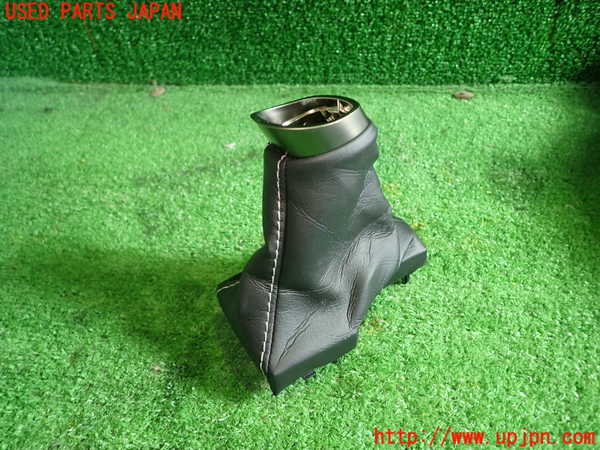 1UPJ-9238927575]レクサス・ES300h(AXZH11)シフトブーツ 中古_2