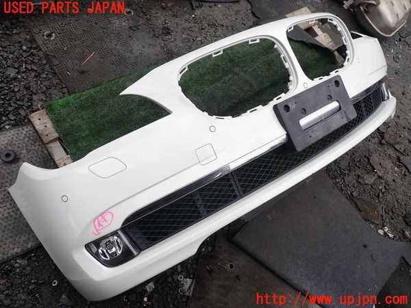 1UPJ-9238931010]BMW 740i(KA30)(F01)フロントバンパー 中古_4