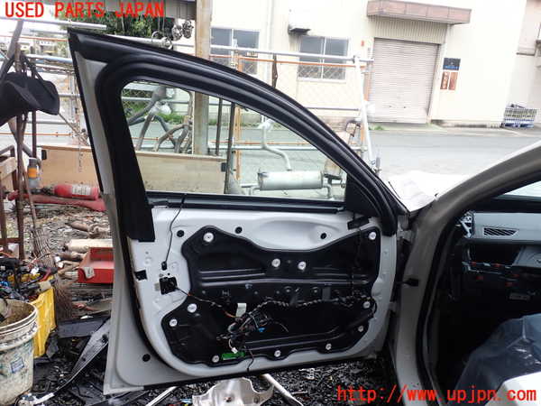 1UPJ-9238931260]BMW 740i(KA30)(F01)左前ドア 中古(43R-001026 M251)_4
