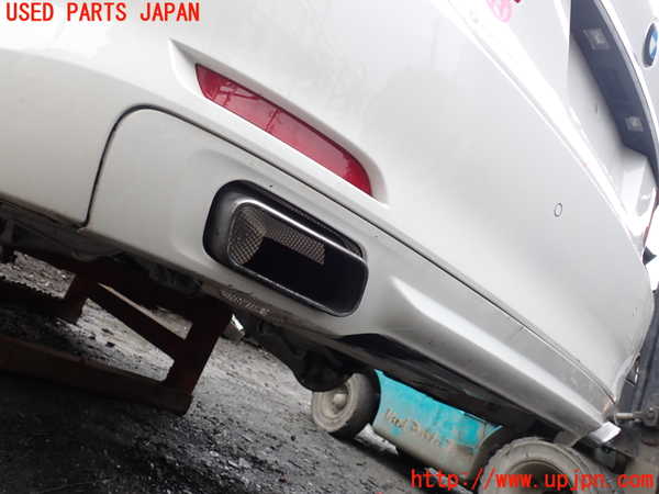 1UPJ-9238931610]BMW 740i(KA30)(F01)リアバンパー 中古_4