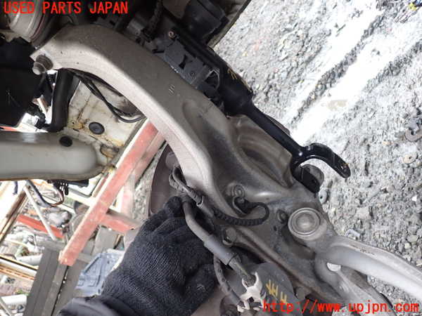 1UPJ-9238934295]BMW 740i(KA30)(F01)左フロントナックルハブ 中古_2