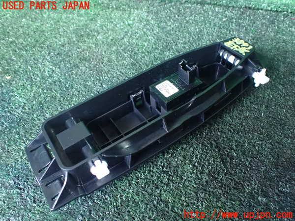 1UPJ-9238936245]BMW 740i(KA30)(F01)左前パワーウィンドウスイッチ 中古_2