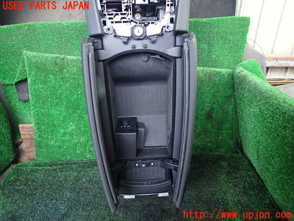 1UPJ-9238937540]BMW 740i(KA30)(F01)センターコンソール 中古_2