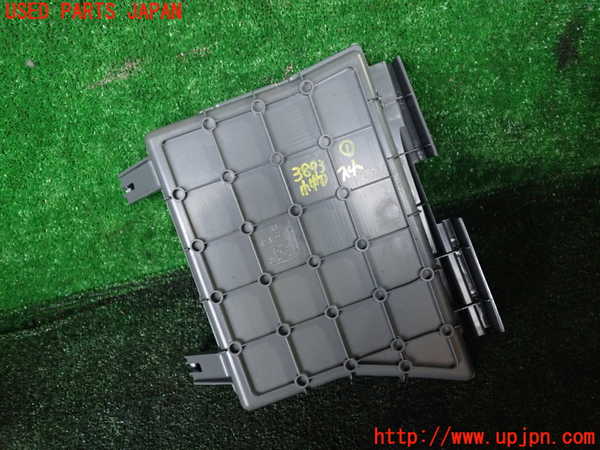 1UPJ-9238937841]BMW 740i(KA30)(F01)小物入れ1 中古_2