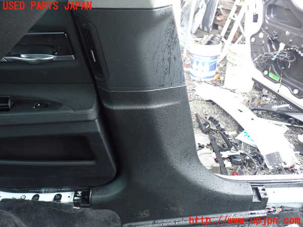 1UPJ-9238937670]BMW 740i(KA30)(F01)左センターピラートリム 中古_3