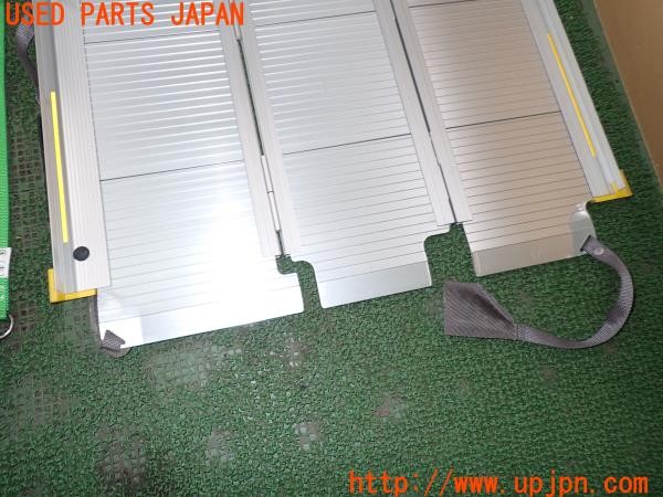3UPJ=9238940645]ジャパンタクシー匠(NTP10)車いす用スロープ セット シートベルト ベルト固定 グリップ 難あり 中古_3