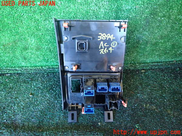 1UPJ-9238946066]ジャパン タクシー(JPN TAXI)(NTP10)エアコンスイッチ1 中古_4