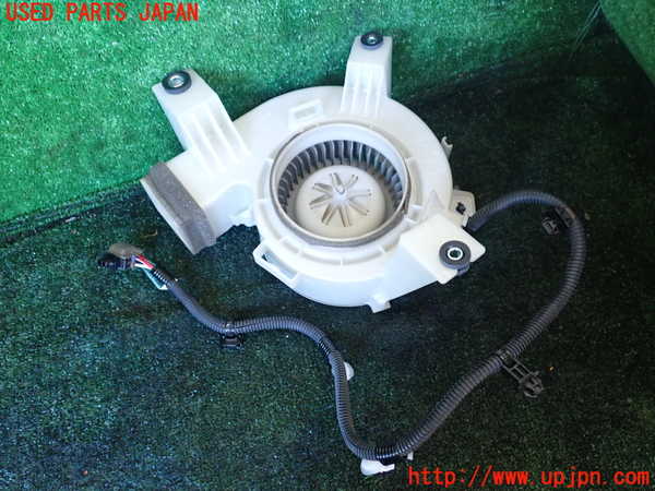 1UPJ-9238946095]ジャパン タクシー(JPN TAXI)(NTP10)ブロアファン(ブロアーファン) (HVバッテリー用) 中古_3