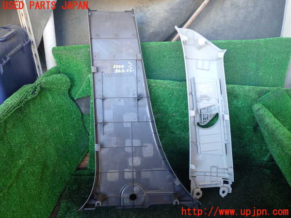 1UPJ-9238947665]ジャパン タクシー(JPN TAXI)(NTP10)右センターピラートリム 中古_3