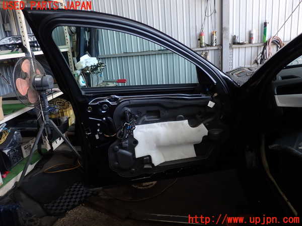 2UPJ-9238951260]BMW 523i(XG20)左前ドア (43R-00050) 中古 (F10)_4