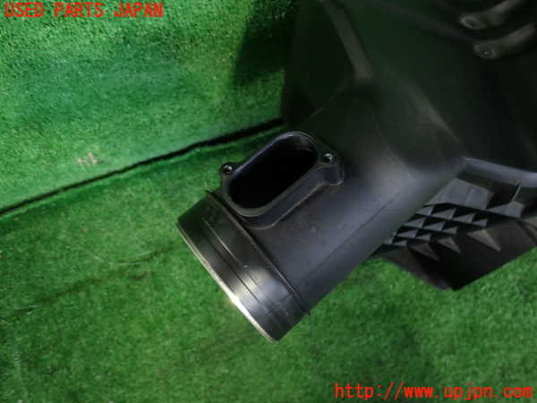 2UPJ-9238952560]BMW 523i(XG20)エアクリーナーボックス 中古 (F10)_2