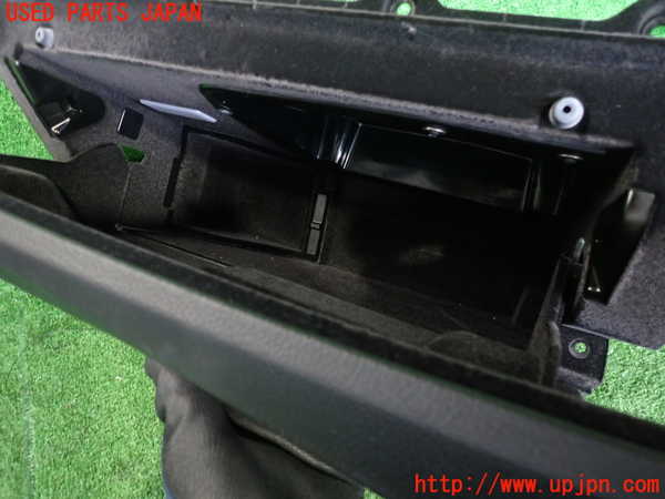 2UPJ-9238957516]BMW 523i(XG20)グローブボックス1 中古 (F10)_3