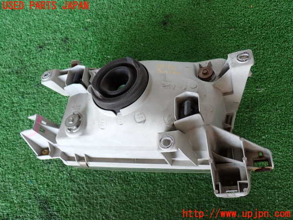 2UPJ-9238961132]ハイラックスサーフ(RZN185W)左ヘッドライト ハロゲン (ジャンク品) 中古_5