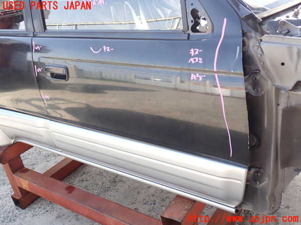 2UPJ-9238961230]ハイラックスサーフ(RZN185W)右前ドア 中古(M3B8)_3
