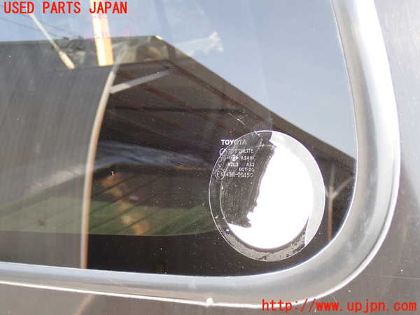 2UPJ-9238961382]ハイラックスサーフ(RZN185W)左クォーターガラス 中古(43R-00150 M2L3)_2
