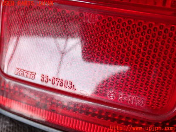 2UPJ-9238961536]ハイラックスサーフ(RZN185W)左テールランプ 中古_3