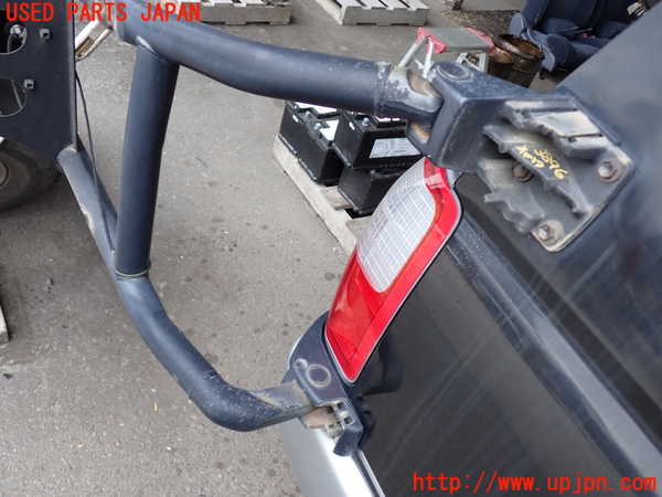 2UPJ-9238961700]ハイラックスサーフ(RZN185W)スペアタイヤキャリア 中古_2