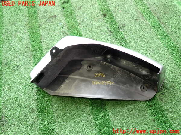 2UPJ-9238961456]ハイラックスサーフ(RZN185W)左リアマッドガード(泥除け) 中古_4