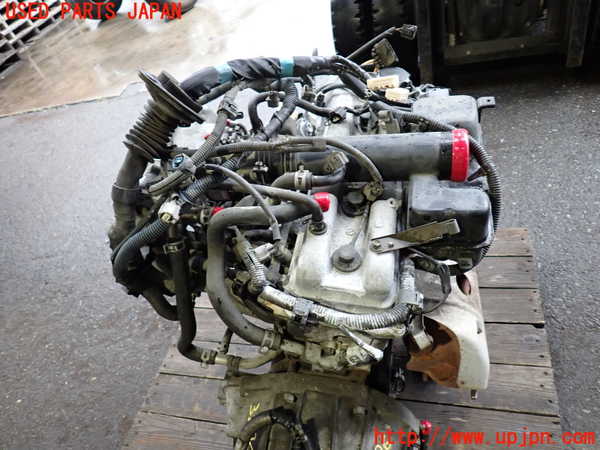 2UPJ-9238962010]ハイラックスサーフ(RZN185W)エンジン 3RZ-FE 4WD 中古_3