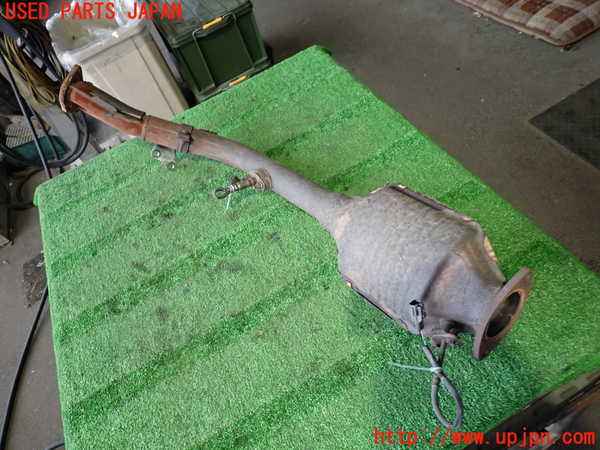 2UPJ-9238962661]ハイラックスサーフ(RZN185W)触媒1 中古_4