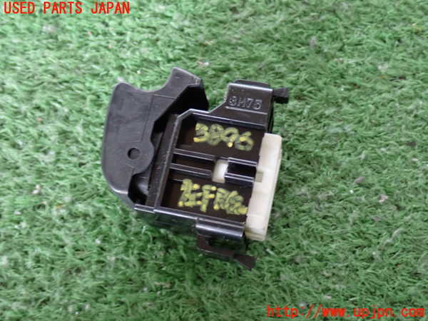 2UPJ-9238966245]ハイラックスサーフ(RZN185W)左前パワーウィンドウスイッチ 中古_2