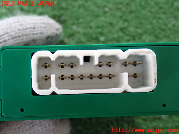 2UPJ-9238966147]ハイラックスサーフ(RZN185W)コンピューター2 中古_2