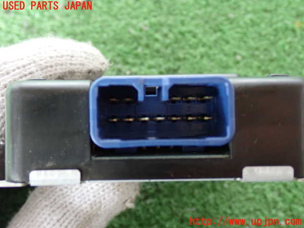 2UPJ-9238966149]ハイラックスサーフ(RZN185W)コンピューター4 中古_2