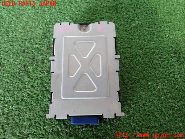 2UPJ-9238966149]ハイラックスサーフ(RZN185W)コンピューター4 中古_3